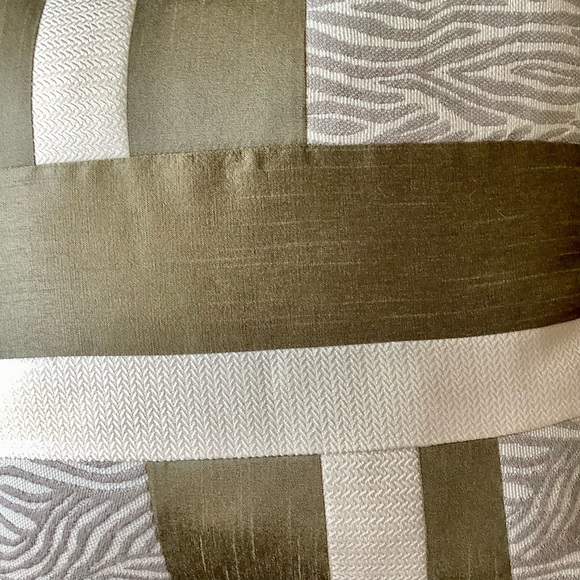 ‘Pillow Talk’ custom decorative pillow - Picture 3 of 5